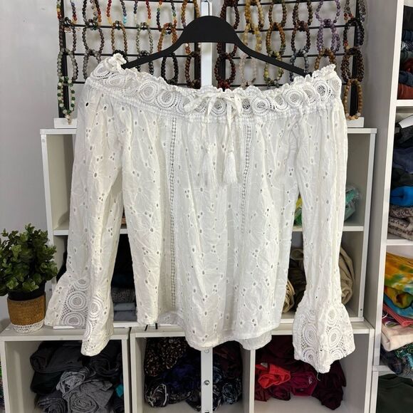 SURF G*PSY White Lace Off-Shoulder Top size small beach wear vacation cruise - Picture 3 of 5